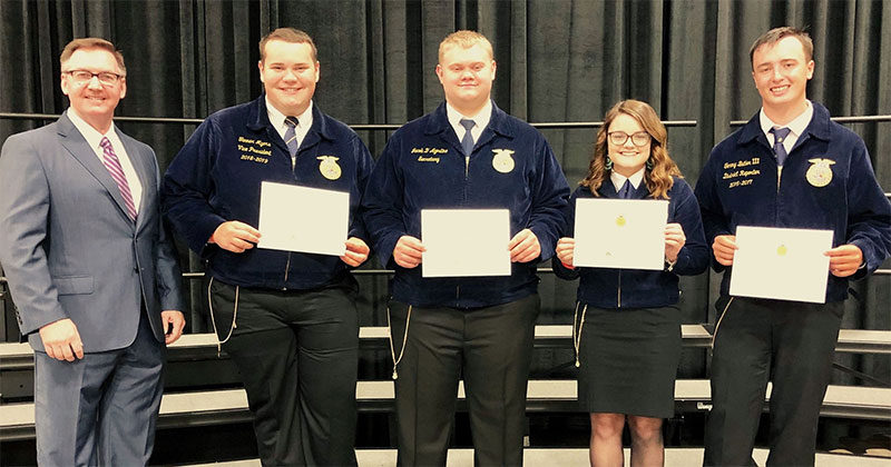 2019 FFA students with Stan Ray